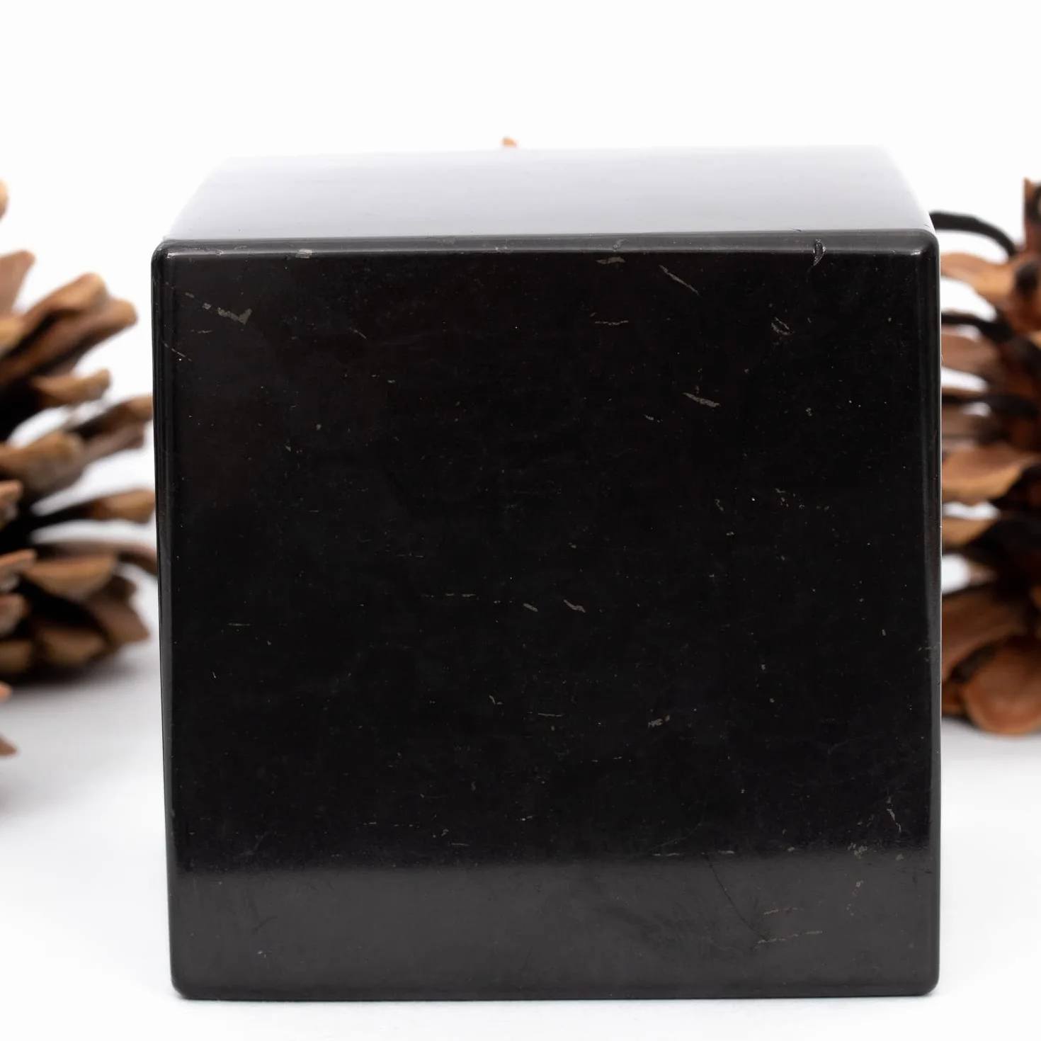 Igox Schungite Cubo Lucidate 50 mm Pietra Nera Protezione EMF Energie Negative 5 cm